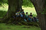 Brotzeit im Schatten der Linden | © LBV Umweltstation Altmühlsee